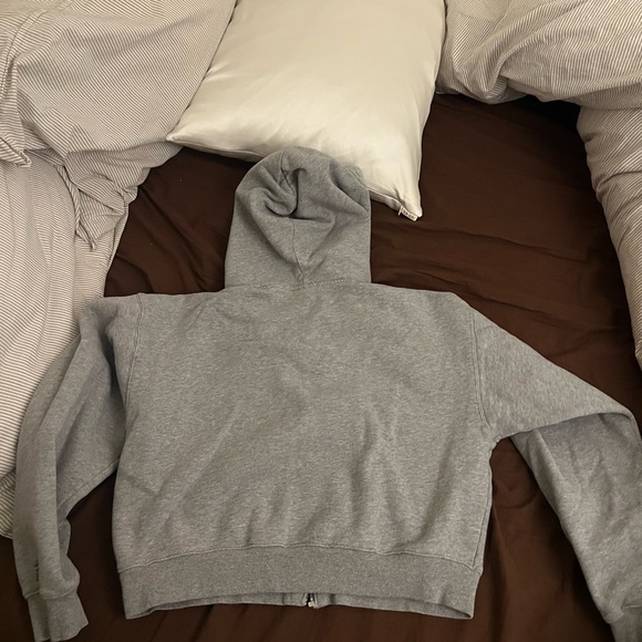TNA boyfriend Cozy Heather Gray Hoodie - Picture 2 of 4
